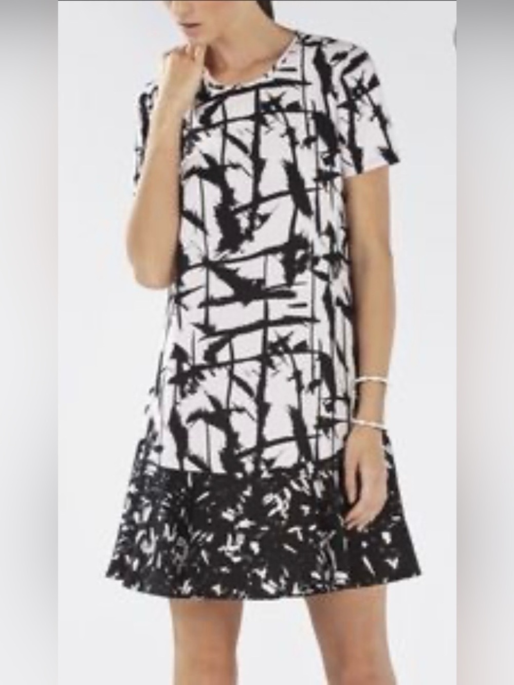 BCBGMaxAzria Black & White Printed Ruffle-Hem Tunic